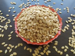 تخمه کدو گوشتی خارجی